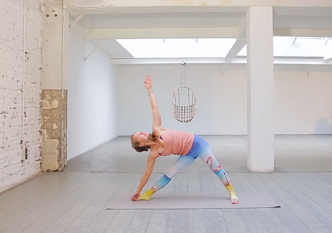 Online Ashtangi les met Skadi van Paasschen