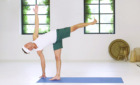 Patrick Vermeulen - how to yoga - halve maan 720x440