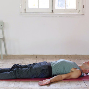 Patrick Vermeulen - how to yoga - savasana lijkhouding 720x440