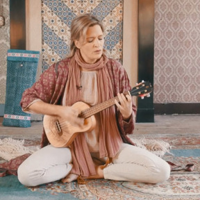 Liselotte Goed Om Namah Shivaya mantra