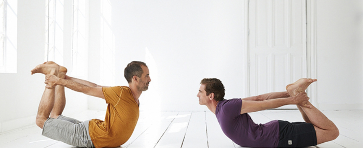 over bogen en buigen Dhanurasana