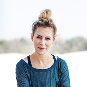 Karlijn Visser Holistik Yoga online