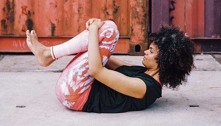 Knie-naar-buikhouding