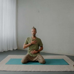 Verbonden ademen les Rolandjan