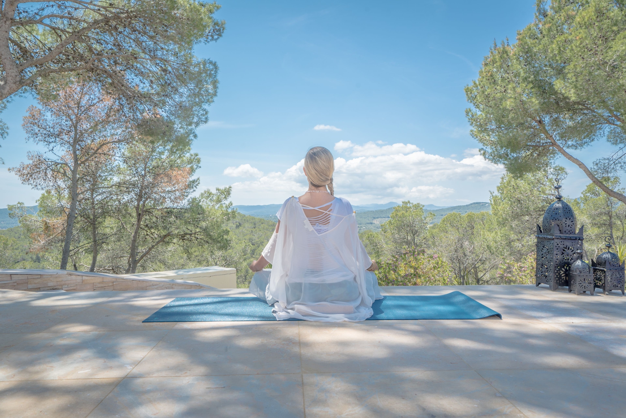 Yoga wellness en detox op Ibiza