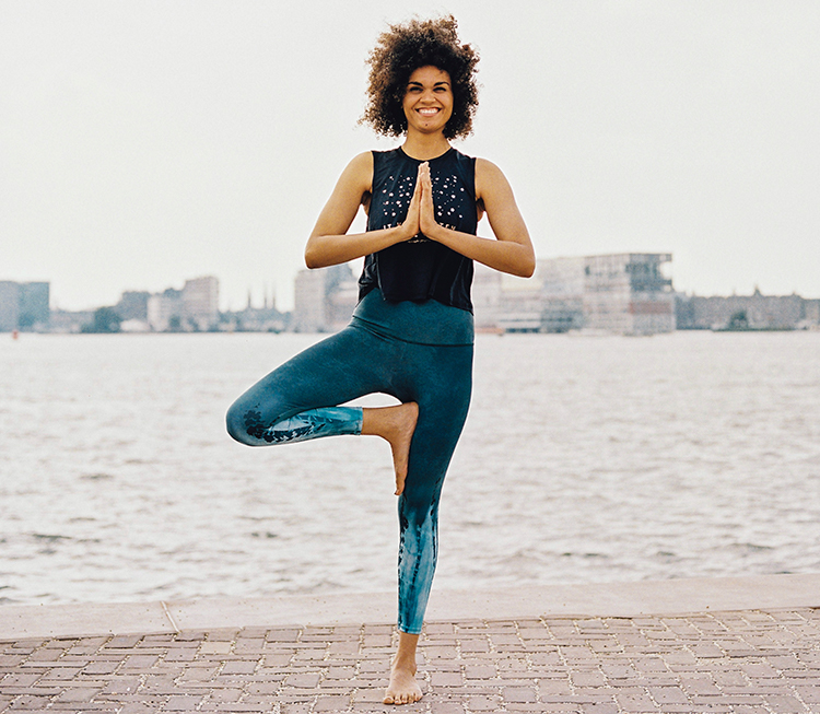 Yoga houdt je jong - Boom 