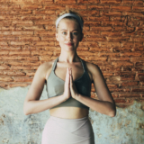 Dit is hoe yoga je huid laat stralen