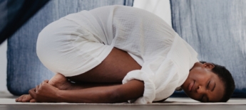Child’s pose: inchecken bij jezelf