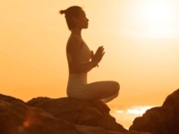 Manifesteer je dromen voor het nieuwe jaar met deze yogahoudingen