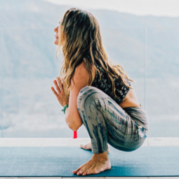 Squat (Yin)