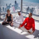 Waarom er ook (of juist!) in Dubai behoefte is aan yoga