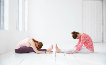 Zo voorkom je blessures bij online yoga